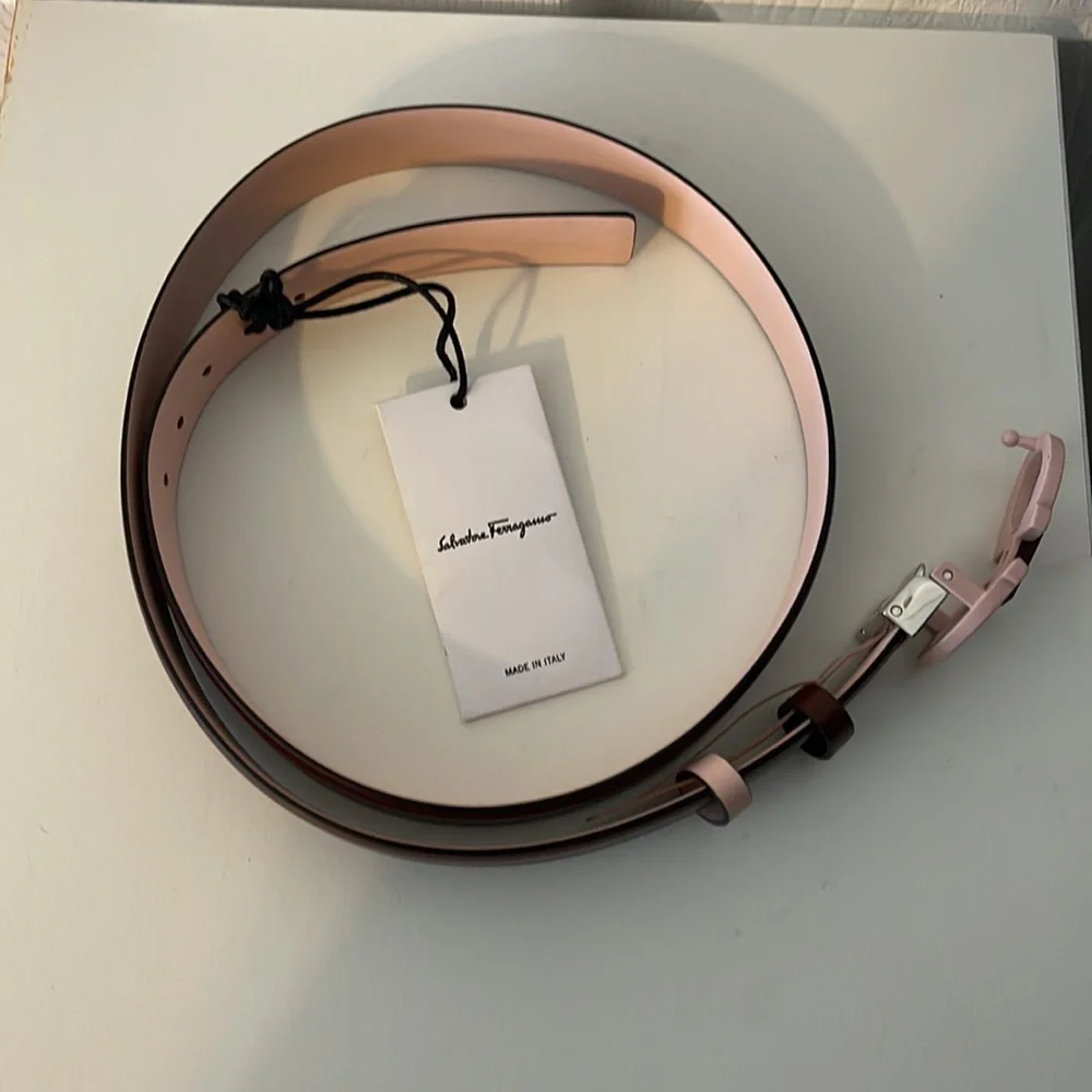 Salvatore Ferragamo women’s belt - Picture 6 of 7